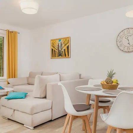 Grace I Апартаменти *